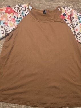 SHEIN Brown Raglan Top with Colorful Floral Leopard Print Sleeves